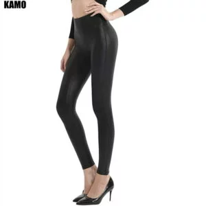 Plus Size Black Faux Leather Cropped Pants LG11062078