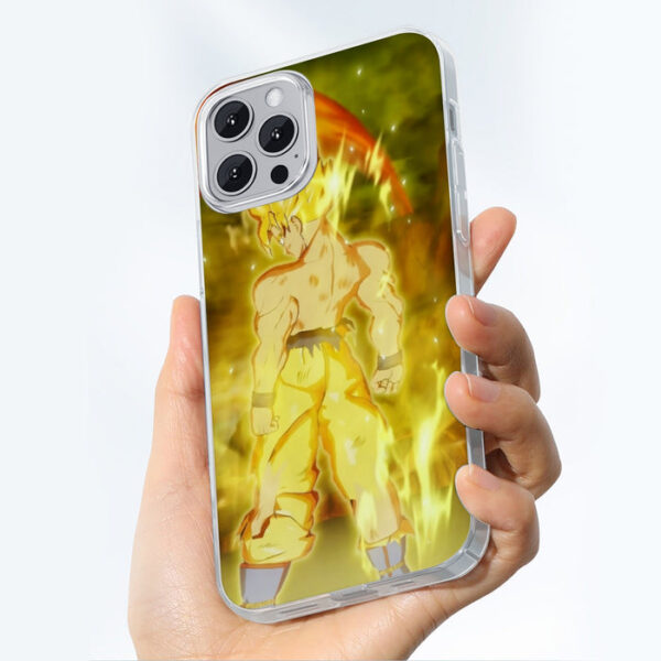 Dragon Ball Goku Super Saiyan Battle Posture Aura Style iPhone 13 Case